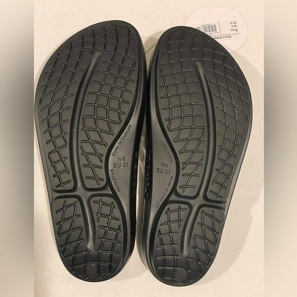 OOFOS OOlala Sandals Latte - US Women's 6 EU 37 - Picture 5 of 7